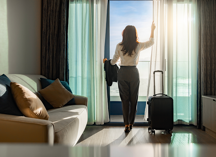 Woman in booked hotel through CTM hotel attachment